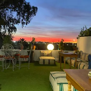 بيت ضيافة Winarouze House 