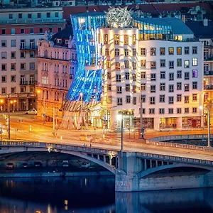 Otel Dancing House - Tancici Dum